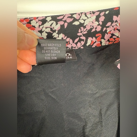 Style & Co. floral skirt. Size 12P - Picture 4 of 6